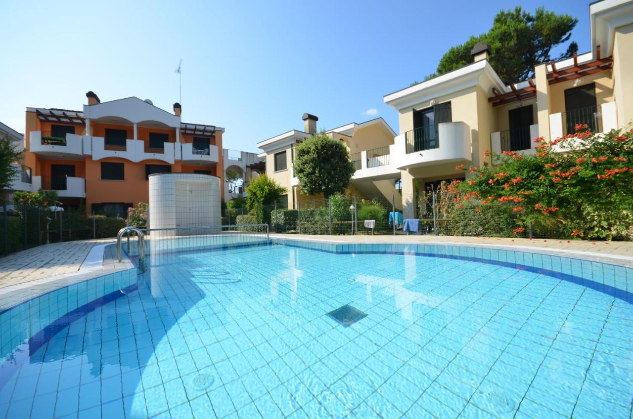 Villaggio Clio Бибионе Экстерьер фото